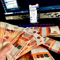 Макс Ставит